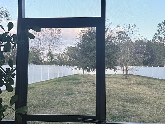 3rd image of 83 Silver Creek Pl