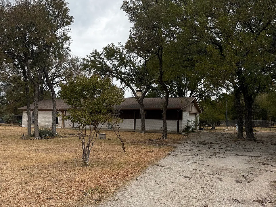 3808 Ridge Rd