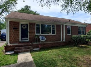 1002 Conduit Rd, Colonial Heights, VA 23834