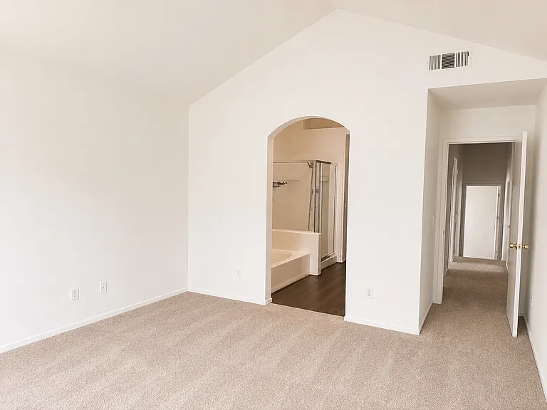 2260 Indigo Hills Dr #4 — Photo 10
