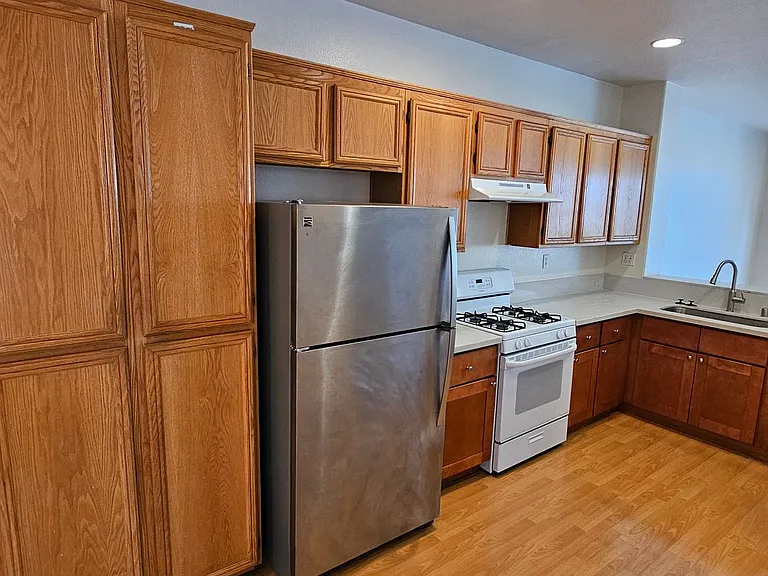 10960 Ivy Hill Dr #6 — Photo 7