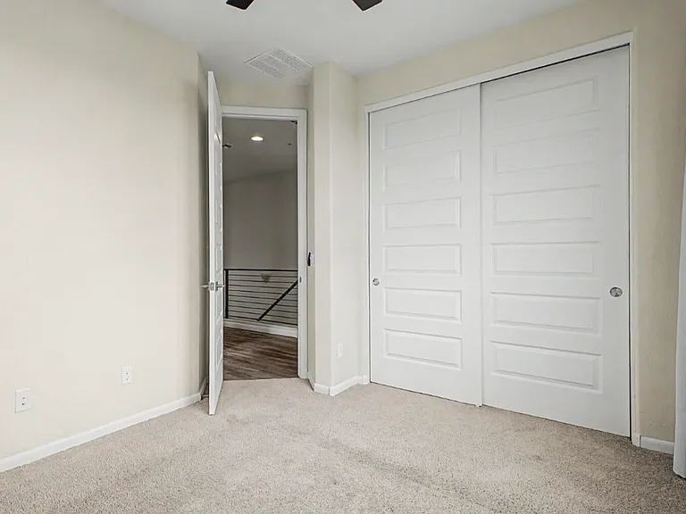 2090 S Dorsey Ln #1030 — Photo 8