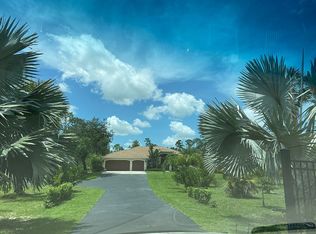 2080 24th Ave NE, Naples, FL 34120