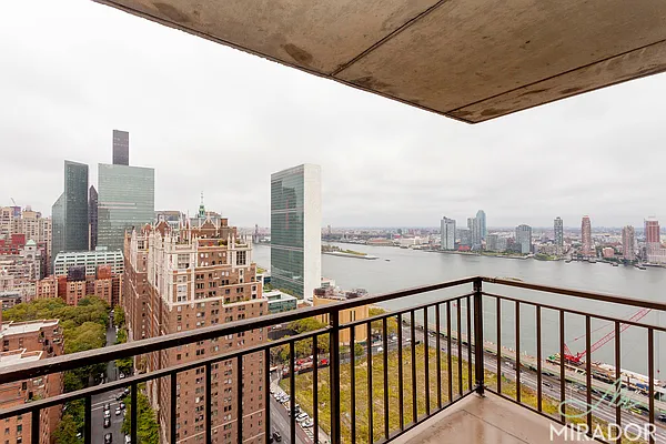 Rented by Mirador Real Estate | media 7