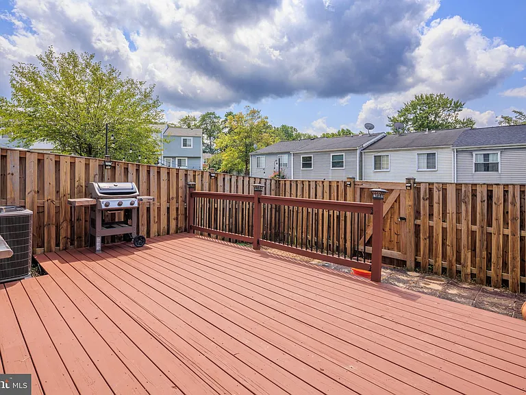21 Valley Park Ct — Photo 28