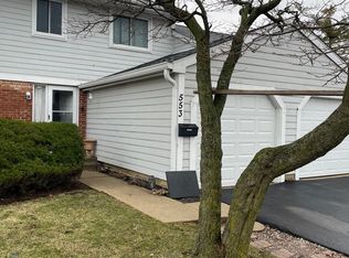 553 Alton Ct, Carol Stream, IL 60188