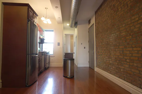 Rented by Nooklyn NYC LLC | media 24