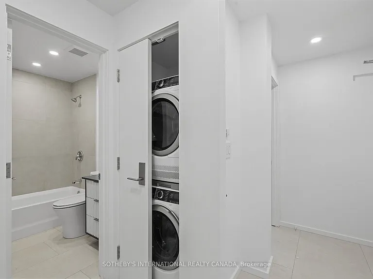 1340 Avenue Rd #B — Photo 24