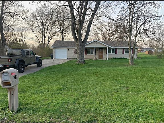 2nd image of 719 Diane Ave