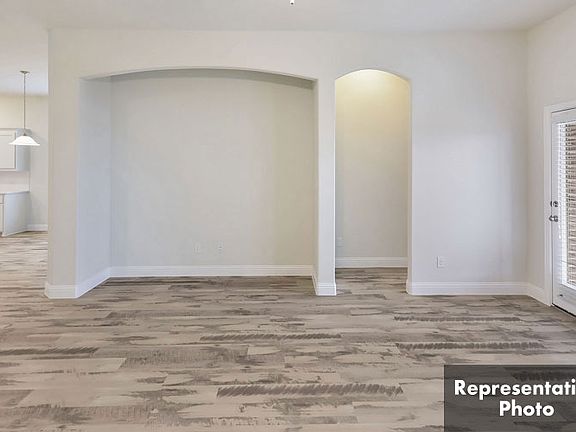 4th image of 3320 Sequoia Ln