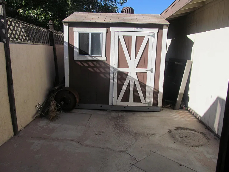 2835 Natalie Ave — Photo 10