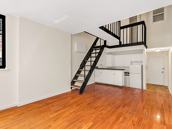 2nd image of 9 E 32nd St #5FI