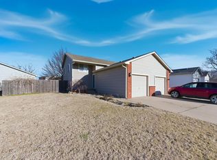 11004 W Grant St, Wichita, KS 67209
