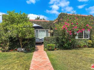 1363 Carmona Ave, Los Angeles, CA 90019