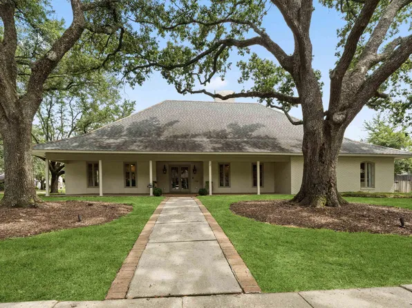 7447 S Bocage Ct, Baton Rouge, LA 70809