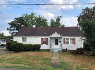 9 S Oak St, Fairchance, PA 15436