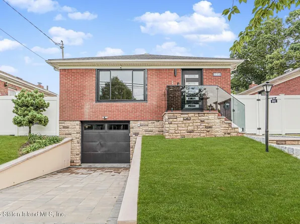 236 Amber St, Staten Island, NY 10306