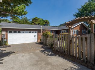 665 Edison Ave SW, Bandon, OR 97411