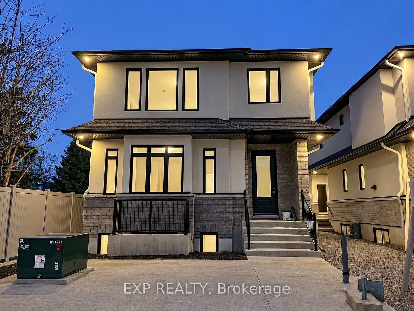 2 bed, $2,200 — Photo 1