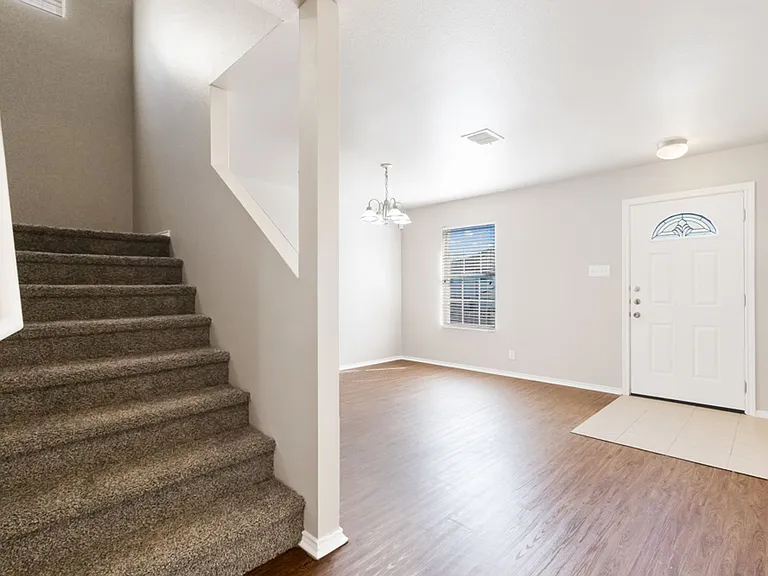 13415 Rhodes Villa — Photo 3