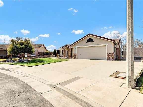 4th image of 3170 Miramar Avenue