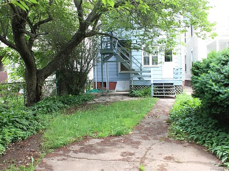 28 Cottage St #1 — Photo 16