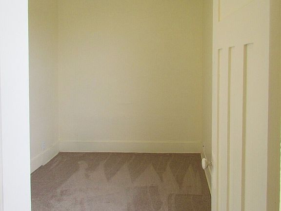 5th image of 3823 Delridge Way SW