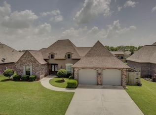 111 Thomas Oak Dr, Church Point, LA 70525