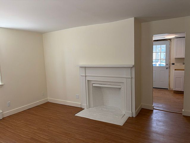 1st image of 478 Middle St APT 1
