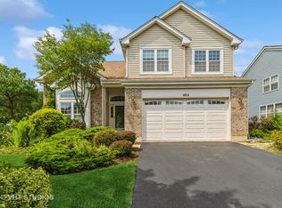 402 Ashford Ln, Grayslake, IL 60030