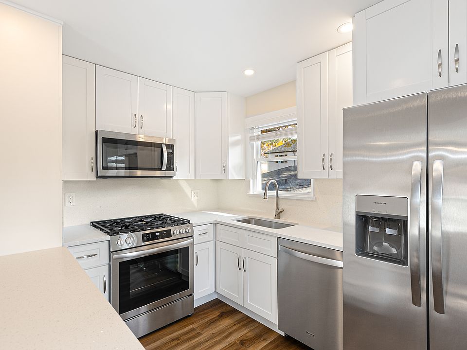 1st image of 165 Byrne Ave Floor 2