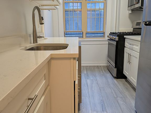 2nd image of 8309 Talbot St APT 1I