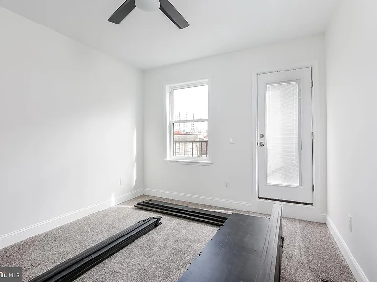 1436 Haubert St — Photo 15