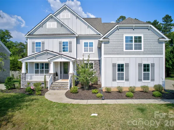 366 Hampton Trail Dr, Fort Mill, SC 29708