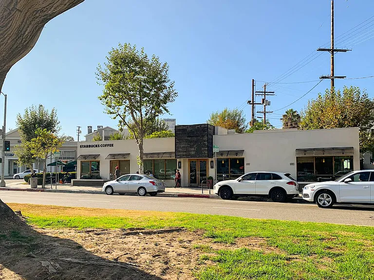 11645 Montana Ave — Photo 50