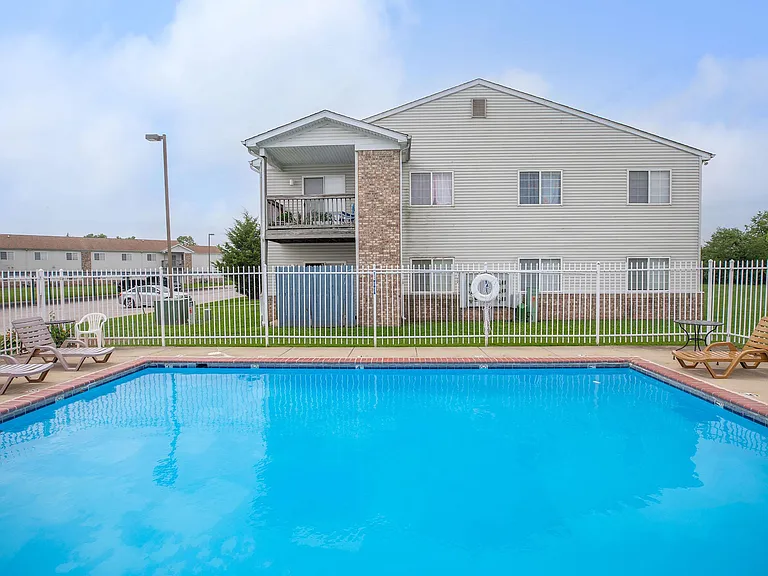 Camby Crossing Apartments — Photo 15