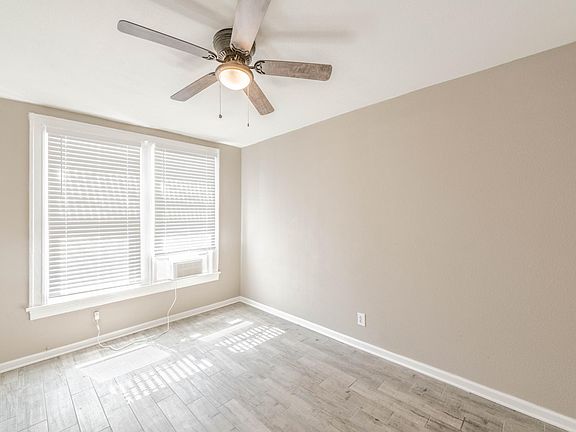 3rd image of 200 E Dewey Pl APT 5