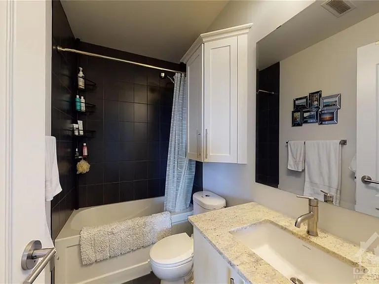 1035 Bank St #1501 — Photo 16