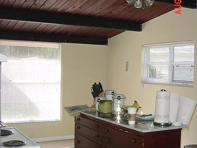 822 Brookwood Ct S — Photo 3