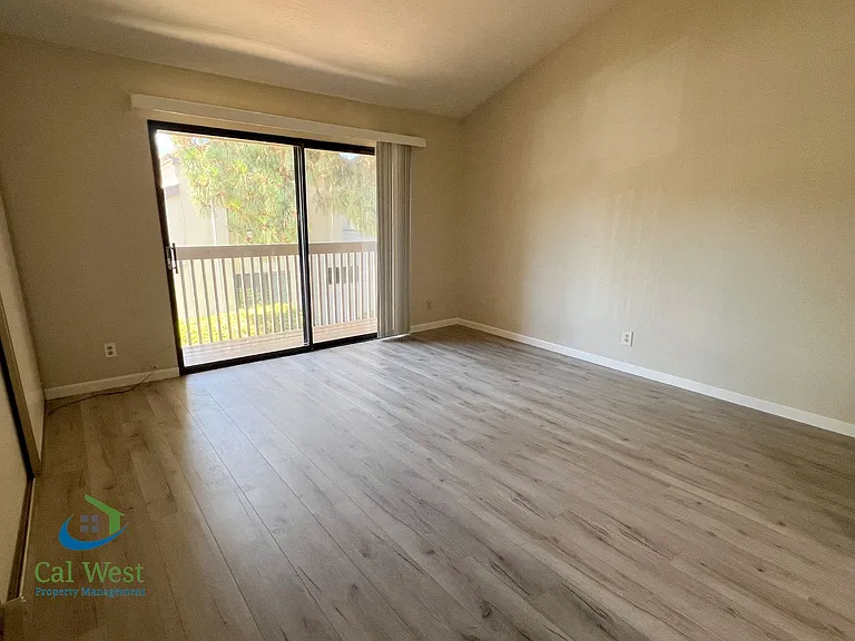 6547 Cobblestone Ct — Photo 24