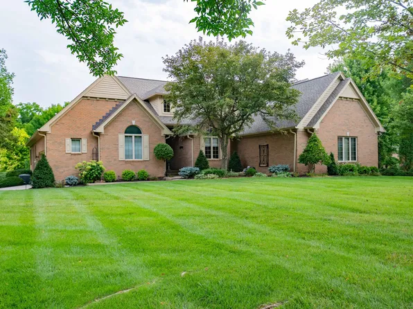 1851 Broadleaf Ct, Greenwood, IN 46143