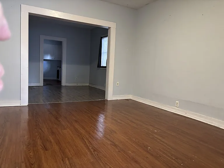 802 S 3rd St — Photo 3