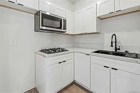 904 Kostner Dr — Photo 7
