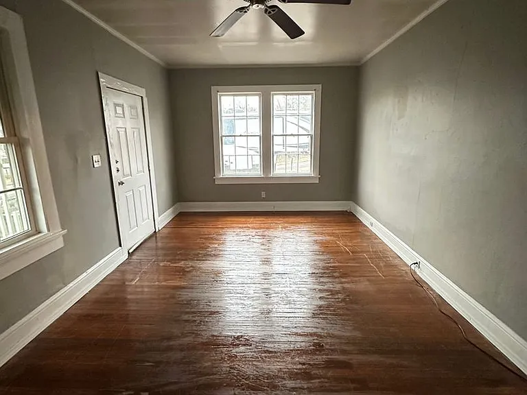 403 S Broad St SW — Photo 12