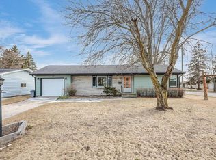 2537 39th St, Two Rivers, WI 54241