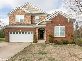 1111 Crossings Cove Ct, Louisville, KY 40245