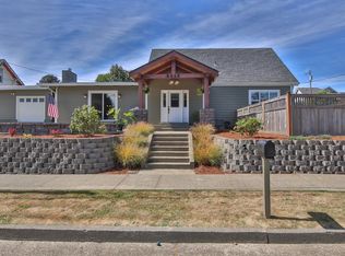2410 Union Ave, North Bend, OR