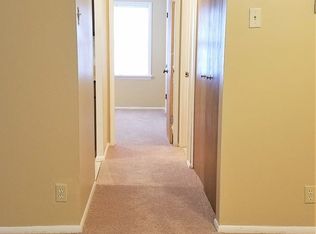 607 Thunderbird Ct APT 3A, Chesterfield, MO 63017