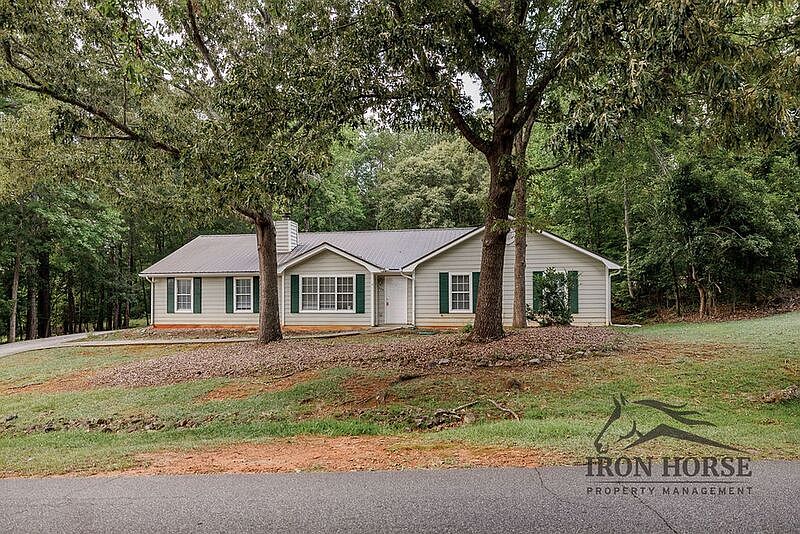 1st image of 335 Oak Meadows Dr