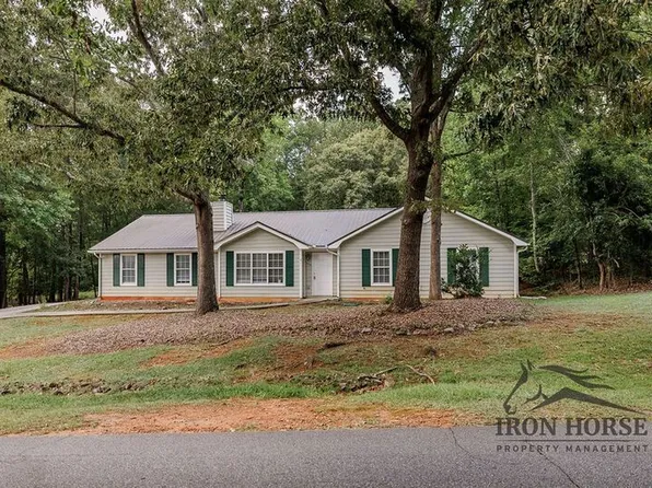335 Oak Meadows Dr, Athens, GA 30605